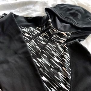 Black/White/Grey Camo Pullover Hoodie • XL • Nike